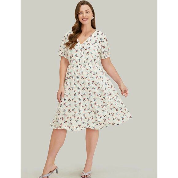 Size 14 - 16 • 1x • BloomChic • Floral Dress with Pockets - Picture 2 of 9